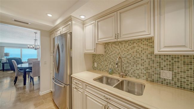 Corian countertops | Image 10
