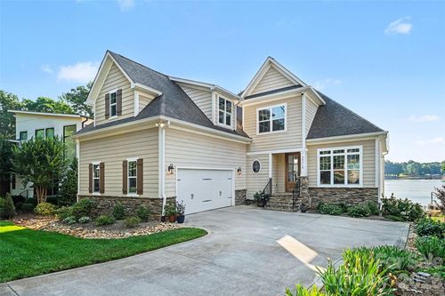 20718 Eastpoint Dr, Cornelius, NC, 28031-7062 | Card Image