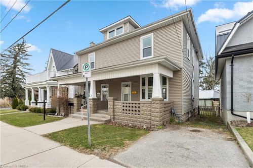 29/31 London St E, Tillsonburg, ON, N4G2K9 | Card Image