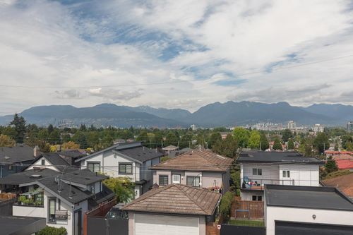 1365 E 36th Ave, Vancouver, BC, V5W1E1 | Card Image