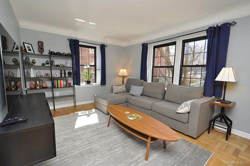 apt-1g-196 Garth Rd, Scarsdale, NY, 10583-3822 | Card Image