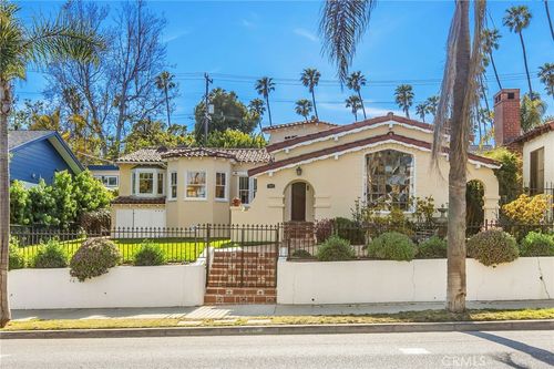209 Ximeno Ave, Long Beach, CA, 90803-1652 | Card Image