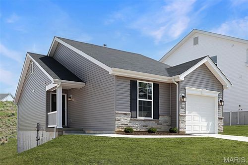 1067 Black Bear Dr, House Springs, MO, 63051-1573 | Card Image