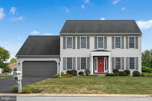 2165 Andrew Ave, Elizabethtown, PA, 17022-8800 | Card Image