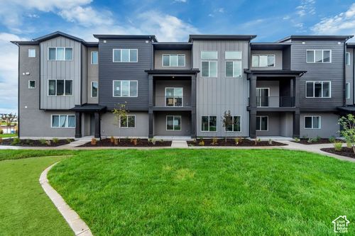 734 W 500 S, American Fork, UT, 84003-5052 | Card Image