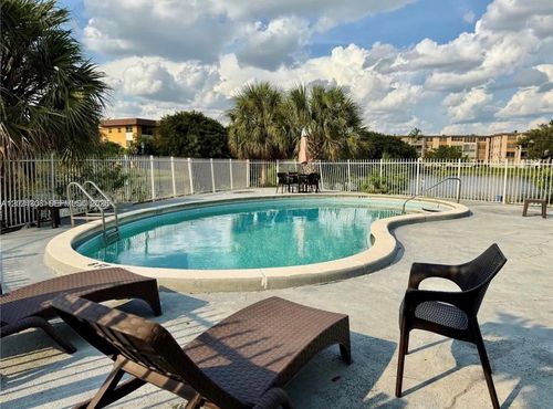 104-5495 Nw 10th Ct, Plantation, FL, 33313-6452 | Card Image