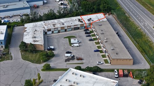 10-1260 Journey'S End Cir, Newmarket, ON, L3Y8Z7 | Card Image