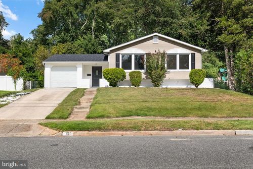 12 Nottingham Way, BLACKWOOD, NJ, 08012-1437 | Card Image