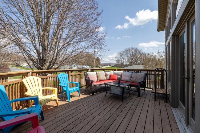 Deck | Image 37