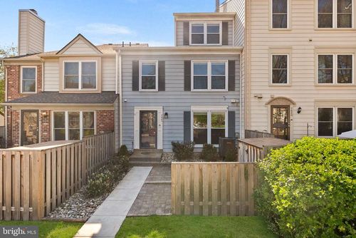 7442 Emerald Dr, MANASSAS, VA, 20109-6438 | Card Image