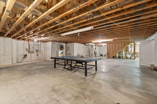 225 Hilltop Rd, Home with 3 bedrooms, 3 bathrooms and null parking in East Bernstadt KY | Image 45