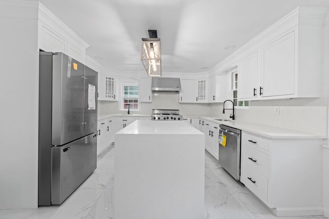 A new refrigerator and dishwasher have been delivered! | Image 12