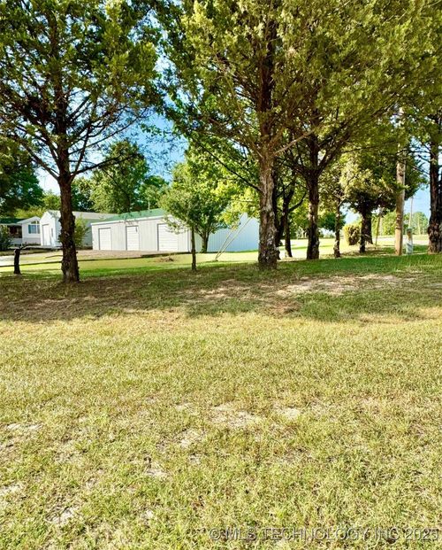 429873 E 1158 Rd, Porum, OK, 74455-5142 | Card Image