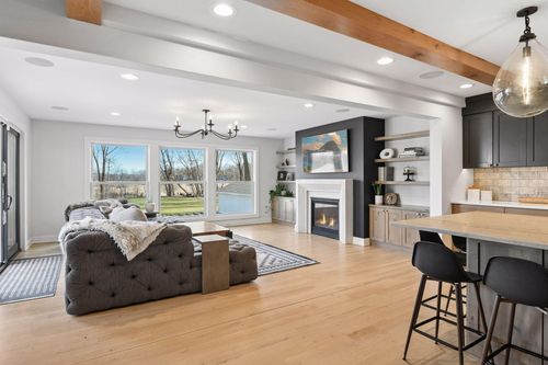 3141 Fairchild Ave, Wayzata, MN, 55391-2909 | Card Image