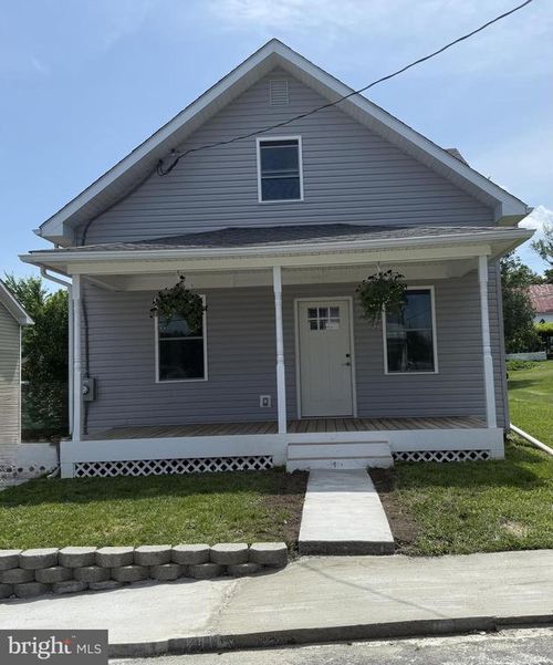 83 Jackson St, PAW PAW, WV, 25434 | Card Image