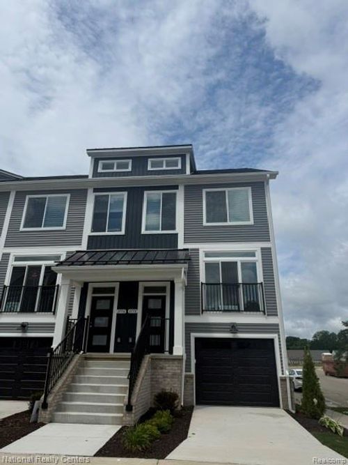 38-2778 Bristol Ridge Dr, Ann Arbor, MI, 48105-3170 | Card Image