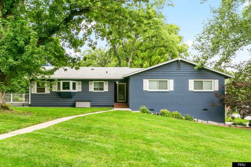 2135 Mullen Rd, Omaha, NE, 68124-1848 | Card Image