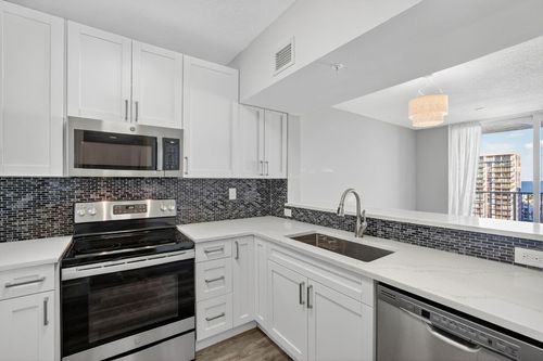 1207-3020 Ne 32nd Ave, Fort Lauderdale, FL, 33308-7221 | Card Image