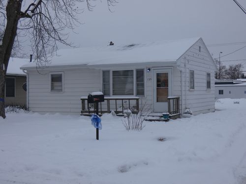 135 S Quincy Ave, Bradley, IL, 60915-2515 | Card Image