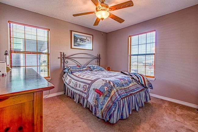240 Coco Loop, House other with 2 bedrooms, 2 bathrooms and 2 parking in Pointblank TX | Image 21