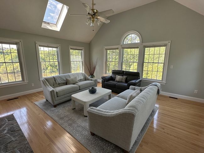 6 Wildpepper Ln, House other with 4 bedrooms, 4 bathrooms and 4 parking in Dartmouth MA | Image 8