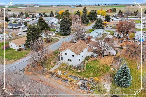 409 1st St E, Hansen, ID, 83334-4917 | Card Image