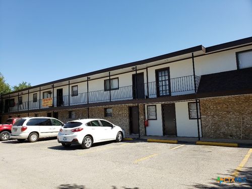 apt-1-1706 N Interstate 35, San Marcos, TX, 78666-6720 | Card Image