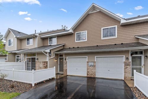 17918 Cobblestone Way, Eden Prairie, MN, 55347-2143 | Card Image