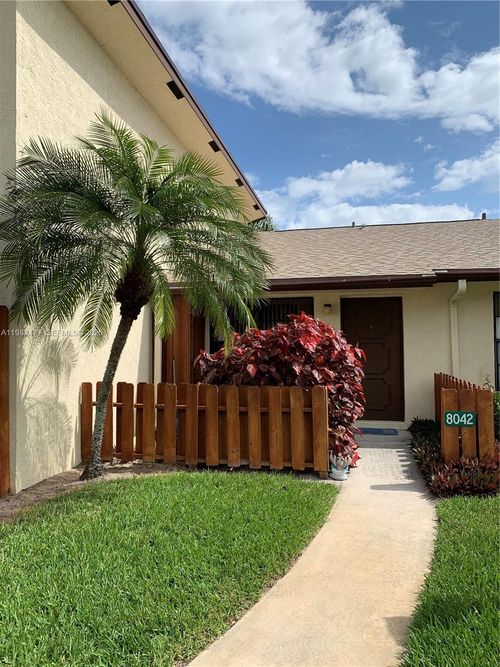 8042-8042 Se Villa Cir, Hobe Sound, FL, 33455-2080 | Card Image