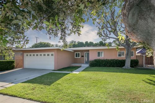2661 Marber Ave, Long Beach, CA, 90815-3111 | Card Image