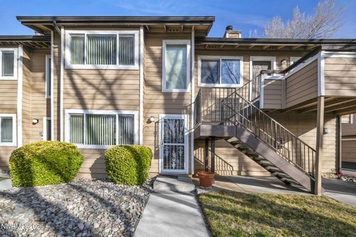 422 Barclay Ct, Reno, NV, 89511 | Card Image