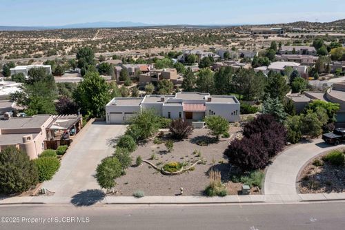 400 Canyonview Dr, Farmington, NM, 87401-8624 | Card Image