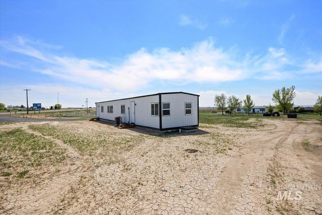 1882 Frontage Rd S, House other with 3 bedrooms, 2 bathrooms and null parking in Wendell ID | Image 25
