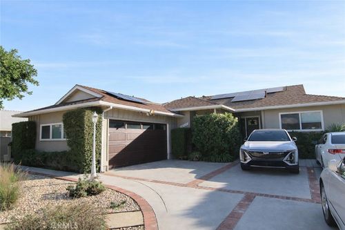 16264 Kalisher St, Granada Hills, CA, 91344-3740 | Card Image