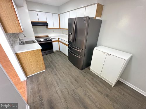 217 Stevens St, PHILADELPHIA, PA, 19111-5916 | Card Image