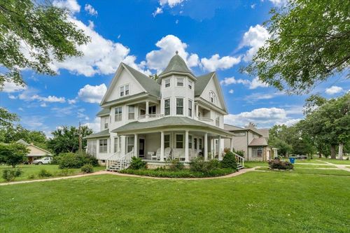 205 N Mulberry St, Eureka, KS, 67045-1736 | Card Image