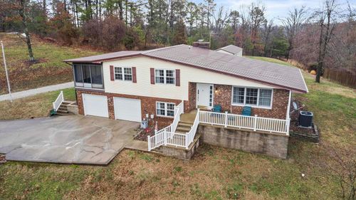 5943 Lynnwood Ct, Catlettsburg, KY, 41129-9665 | Card Image