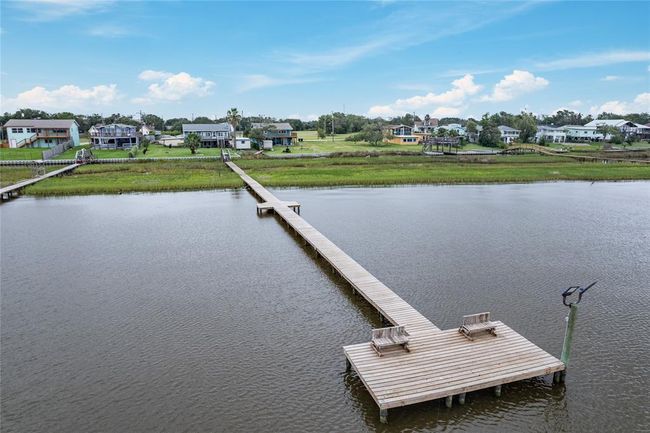 329 E Bayshore Dr, House other with 4 bedrooms, 2 bathrooms and null parking in Palacios TX | Image 6
