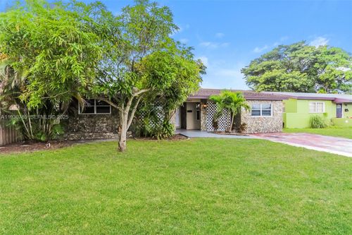 7560 Venetian St, Miramar, FL, 33023-2516 | Card Image