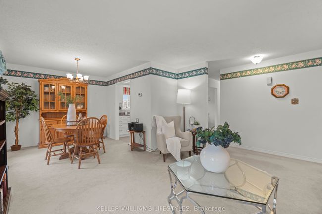 60 James St N, House other with 3 bedrooms, 2 bathrooms and 2 parking in Forest ON | Image 7