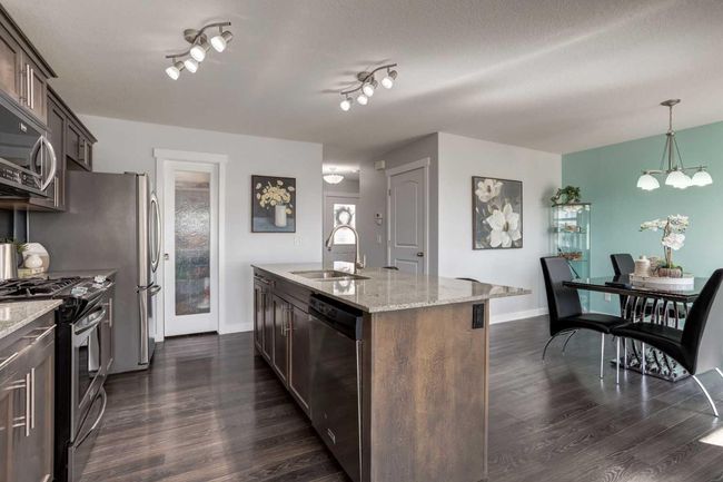 251 Kingsbridge Rd Se, Home with 2 bedrooms, 3 bathrooms and 2 parking in Airdrie AB | Image 4