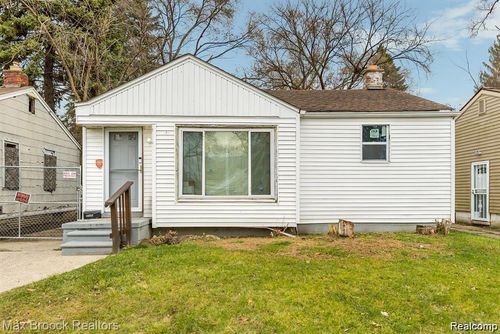 19344 Dwyer St, Detroit, MI, 48234-2620 | Card Image
