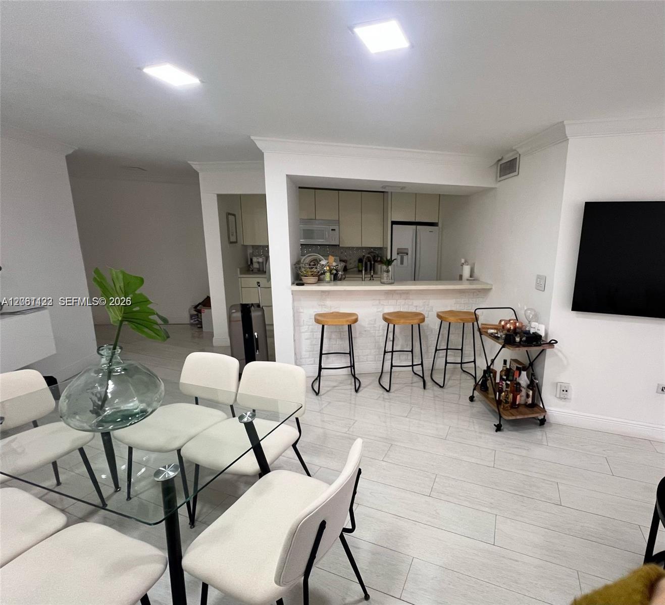 Residential Lease in Hialeah 3