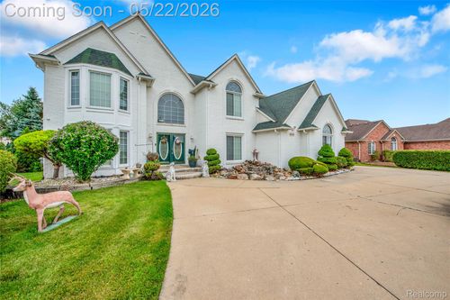 43468 Hoptree Dr, Sterling Heights, MI, 48314-1899 | Card Image