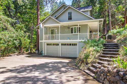 640 Weller Ln, Ashland, OR, 97520-3161 | Card Image