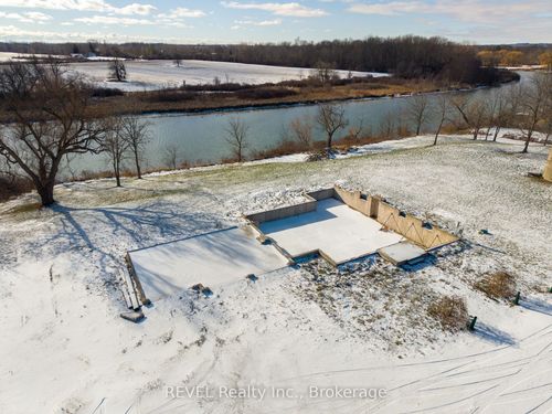 1373 Chippawa Creek Road, Thorold, ON, L0S1K0 | Card Image