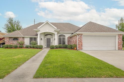 242 Woodwind Dr, Houma, LA, 70360-3996 | Card Image