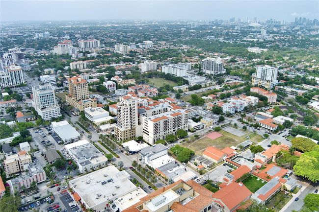 1200 - 1805 Ponce De Leon Blvd, Condo with 3 bedrooms, 2 bathrooms and null parking in Coral Gables FL | Image 22