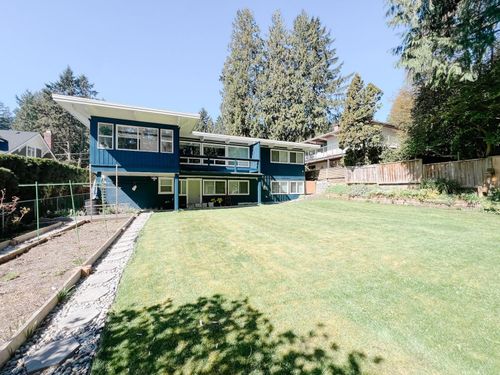 3190 Royal Ave, North Vancouver, BC, V7K1Y8 | Card Image
