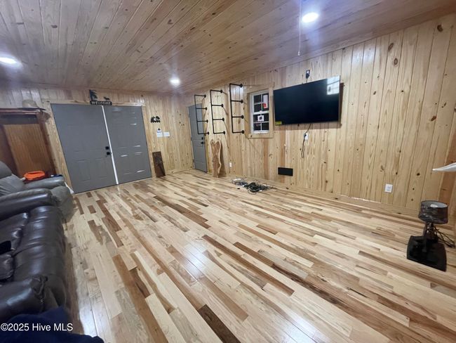 2925 Davenport Rd, House other with 3 bedrooms, 2 bathrooms and 2 parking in Deep Run NC | Image 9
